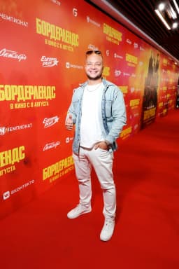 Ведущий vs тамада: разница простым языком