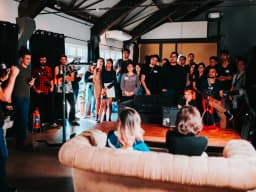 Вечеринка в стиле Old Money: эстетика и программа