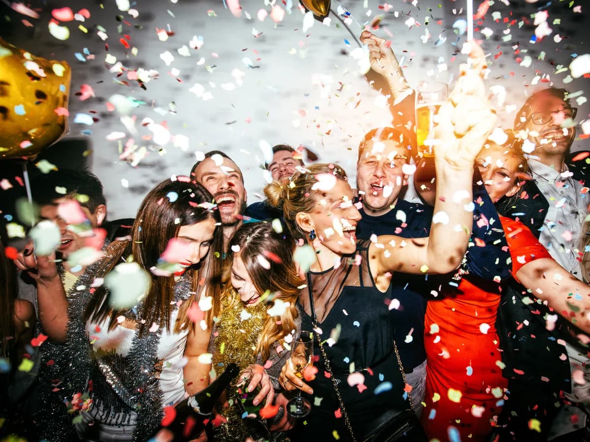 Ведущий вечеринки-сюрприза