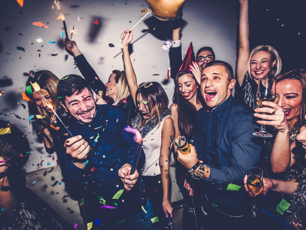 Выпускной вечер с торжественной атмосферой