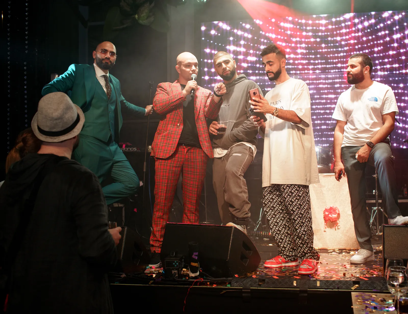 Элегантный гала-ужин с торжественной сервировкой